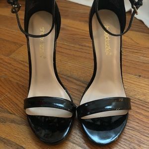 Shoedazzle Black Heels
